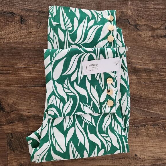 Slim Leg Crop Women's Pants - Picture 8 of 9